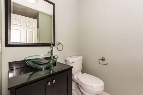 40 Basil Xing, Cranston, RI 02921 photo 19