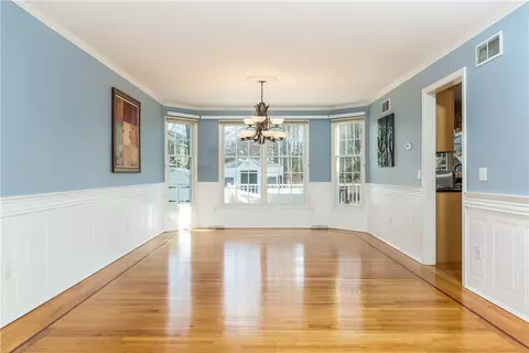 40 Basil Xing, Cranston, RI 02921 photo 6