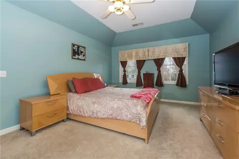 40 Basil Xing, Cranston, RI 02921 photo 21
