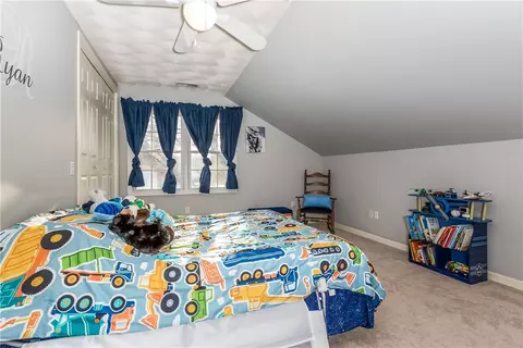 40 Basil Xing, Cranston, RI 02921 photo 24