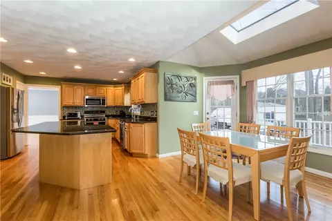 40 Basil Xing, Cranston, RI 02921 photo 12