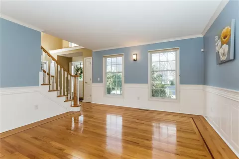 40 Basil Xing, Cranston, RI 02921 photo 5