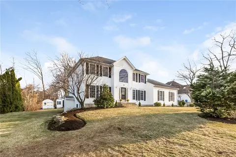 40 Basil Xing, Cranston, RI 02921 photo 1