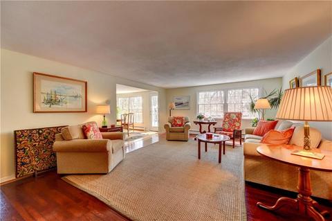 5 Sandra Dr, Bristol, RI 02809 photo 4