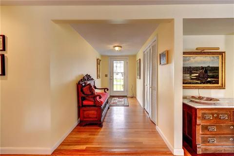 5 Sandra Dr, Bristol, RI 02809 photo 3