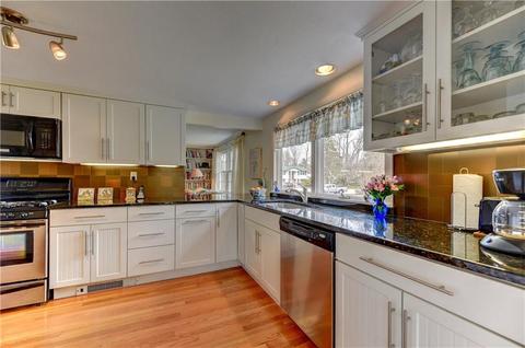 5 Sandra Dr, Bristol, RI 02809 photo 10