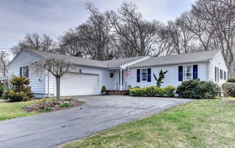 5 Sandra Dr, Bristol, RI 02809 photo 1