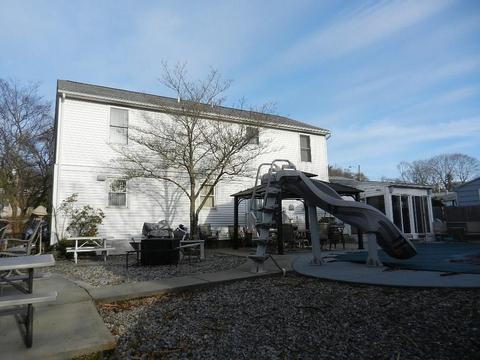 25 Hillside Dr, Warwick, RI 02889 photo 4