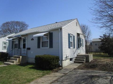 24 Judith Ave, Warwick, RI 02889 photo 2