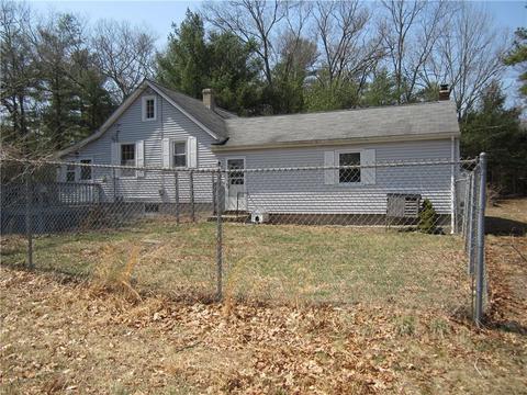 1815 Flat River Rd, Coventry, RI 02816 photo 4