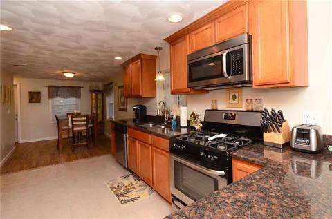 310 Inez Ave, Warwick, RI 02886 photo 11