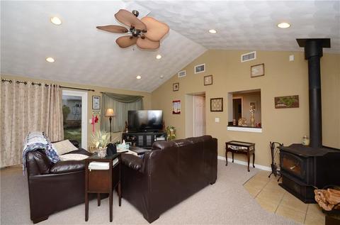 310 Inez Ave, Warwick, RI 02886 photo 16