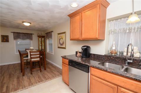 310 Inez Ave, Warwick, RI 02886 photo 8