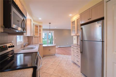 14 Leonard St, Warren, RI 02885 photo 9