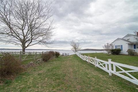 14 Leonard St, Warren, RI 02885 photo 3