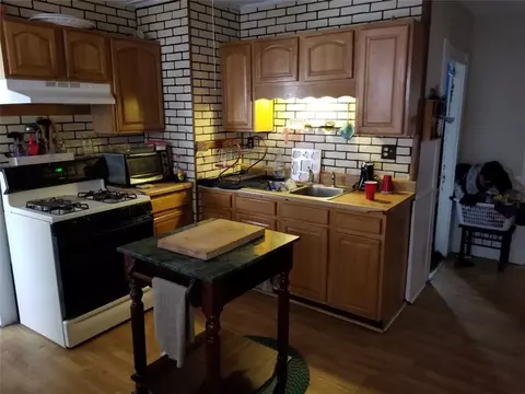 277 Mason St, Woonsocket, RI 02895 photo 4