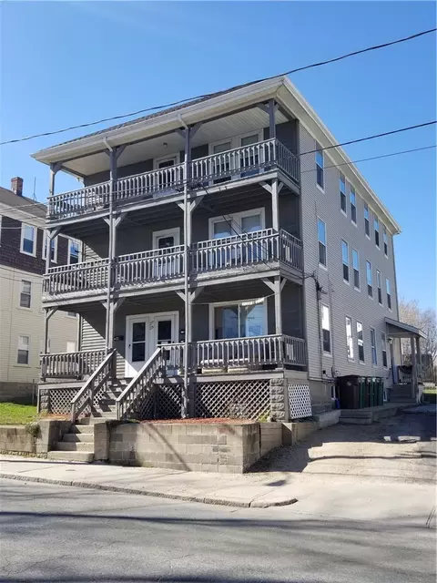 277 Mason St, Woonsocket, RI 02895 photo 3