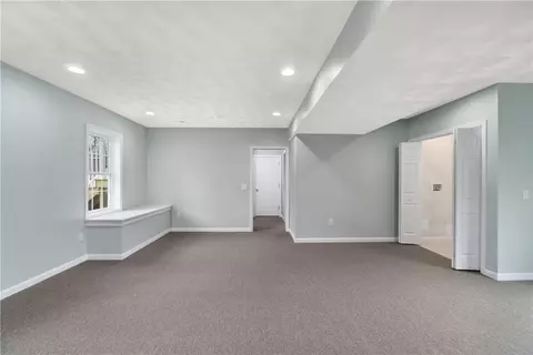 528 Bound Rd, Woonsocket, RI 02895 photo 8