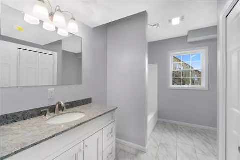 528 Bound Rd, Woonsocket, RI 02895 photo 11
