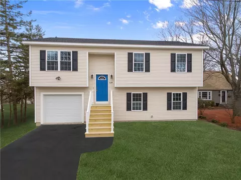 528 Bound Rd, Woonsocket, RI 02895 photo 1