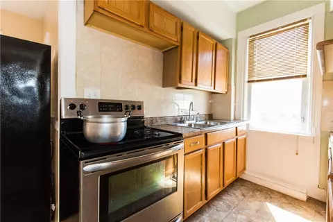 316 Orms St, Providence, RI 02908 photo 6