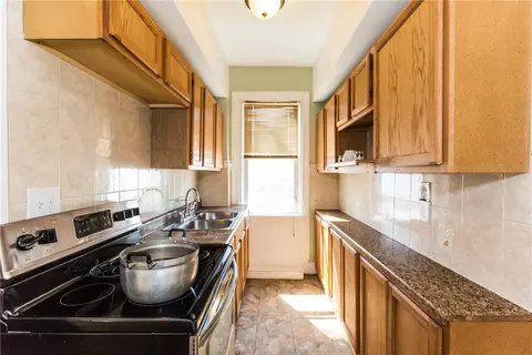 316 Orms St, Providence, RI 02908 photo 7