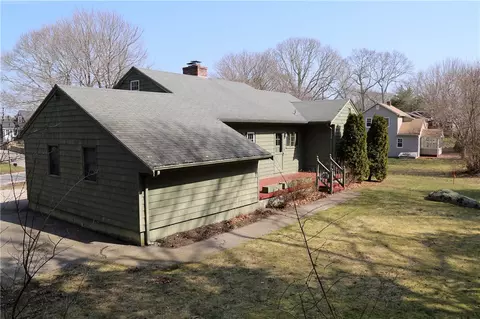11 Old Post Rd, Westerly, RI 02891 photo 3
