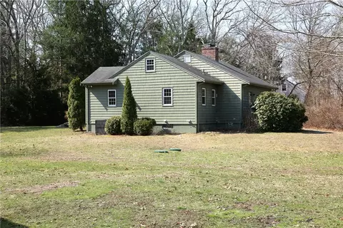 11 Old Post Rd, Westerly, RI 02891 photo 2