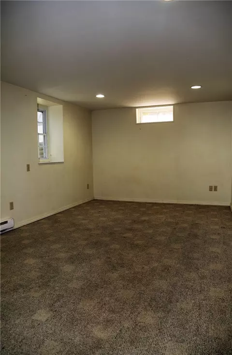 11 Old Post Rd, Westerly, RI 02891 photo 18