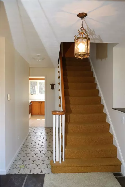 11 Old Post Rd, Westerly, RI 02891 photo 15