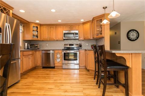 44 Star Ave, Woonsocket, RI 02895 photo 8