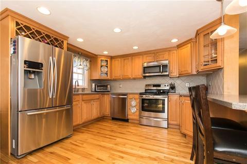 44 Star Ave, Woonsocket, RI 02895 photo 7