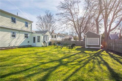 52 Cavalcade Blvd, Warwick, RI 02889 photo 4