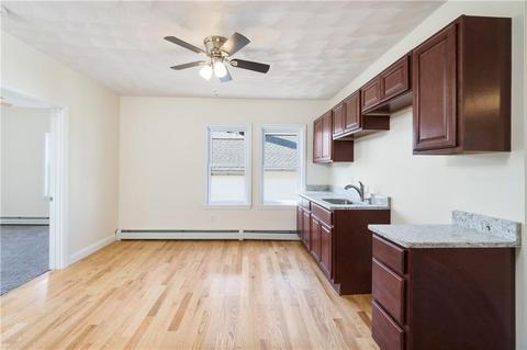 37 Merida Ave, Woonsocket, RI 02895 photo 15