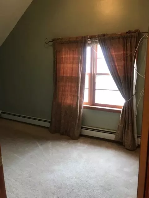 675 Killingly St, Johnston, RI 02919 photo 7