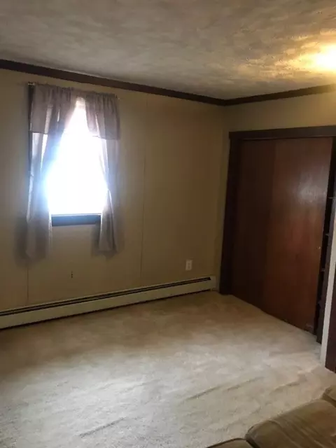 675 Killingly St, Johnston, RI 02919 photo 6