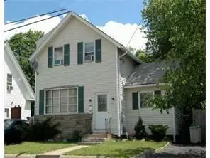 675 Killingly St, Johnston, RI 02919 photo 1