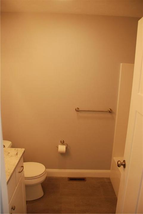 3 Berkeley St, West Warwick, RI 02893 photo 8