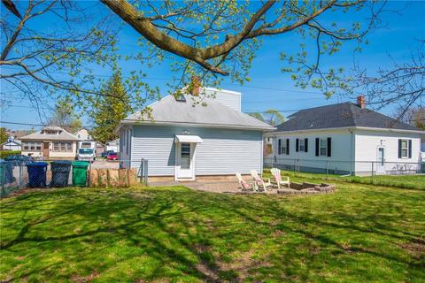279 Holmes Rd, Warwick, RI 02888 photo 4