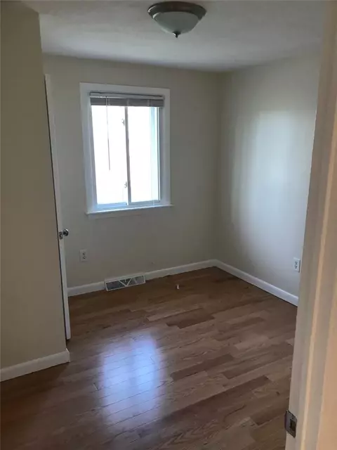 16 Smith Street St, Warwick, RI 02886 photo 8
