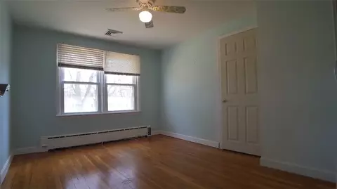 707 Commonwealth Ave, Warwick, RI 02886 photo 6
