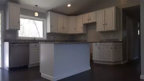 707 Commonwealth Ave, Warwick, RI 02886 photo 1
