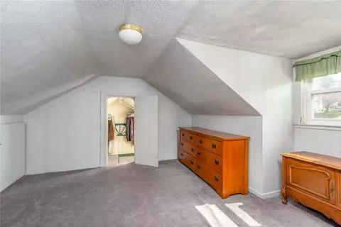 23 Arlington St, Woonsocket, RI 02895 photo 14