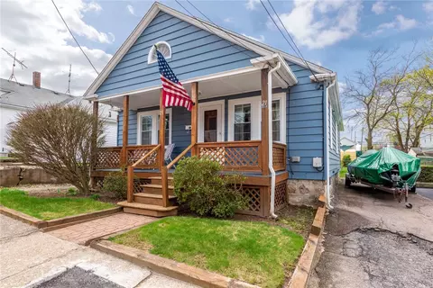 23 Arlington St, Woonsocket, RI 02895 photo 2