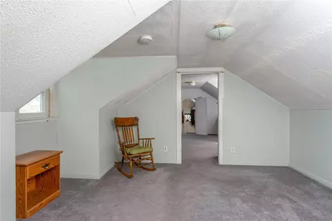 23 Arlington St, Woonsocket, RI 02895 photo 13