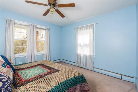 23 Arlington St, Woonsocket, RI 02895 photo 9