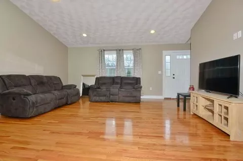 65 Howard Ave, Coventry, RI 02816 photo 4