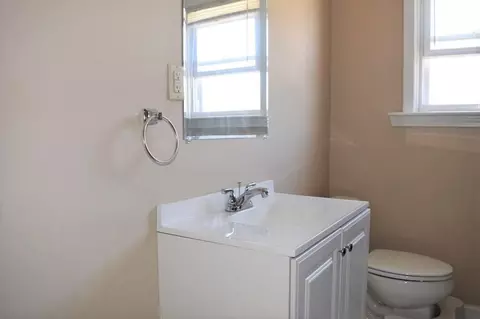 525 Post Rd, Warwick, RI 02888 photo 10