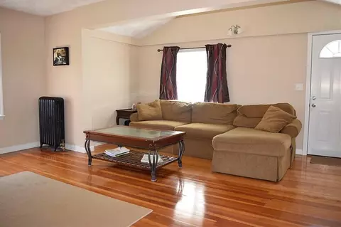 525 Post Rd, Warwick, RI 02888 photo 3