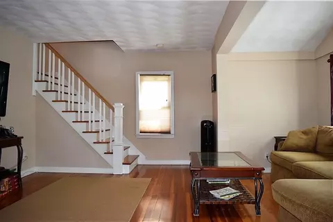 525 Post Rd, Warwick, RI 02888 photo 4